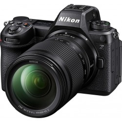 Nikon Appareil photo Hybride Z6 III +Z24-200mm